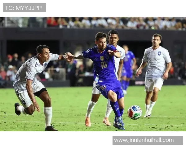 阿根廷半场领先波多黎各梅西助攻蒙铁尔破门并两度攻入精彩进球